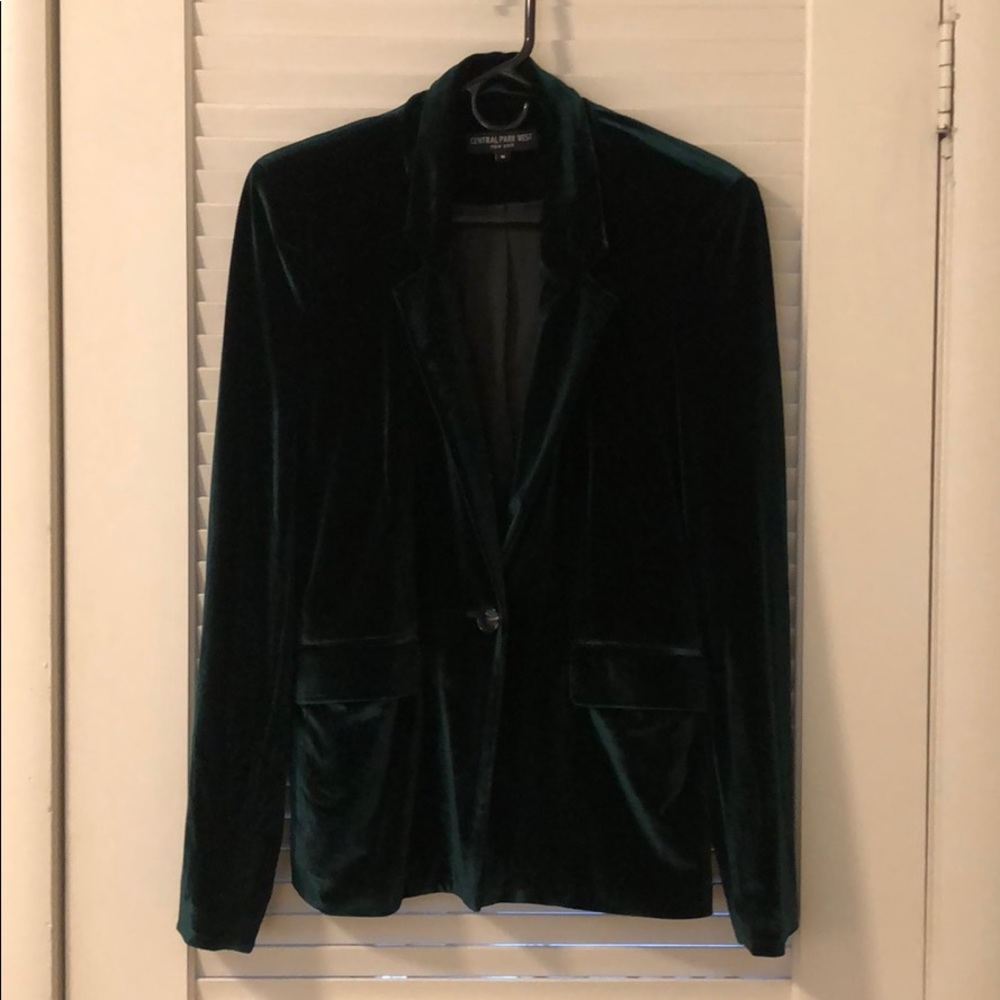 Soft, forest green velvet single-button blazer